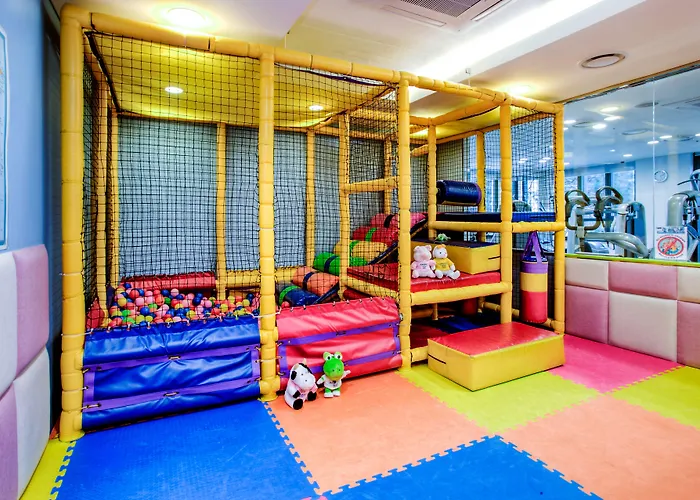 Somerset Palace Apartment *