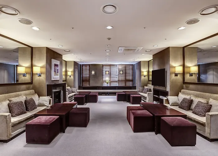 Somerset Palace Apartment *