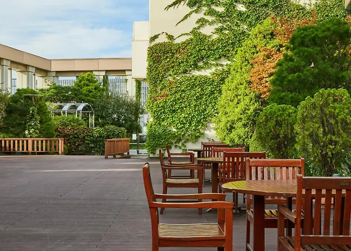Somerset Palace Apartment *
