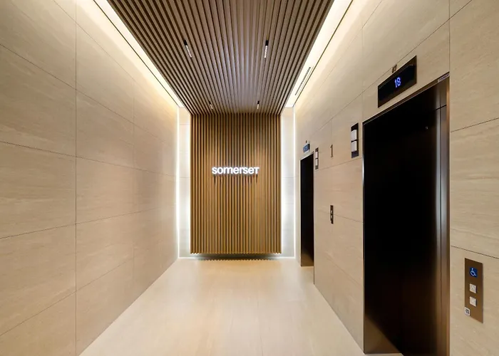 Somerset Palace Apartment *